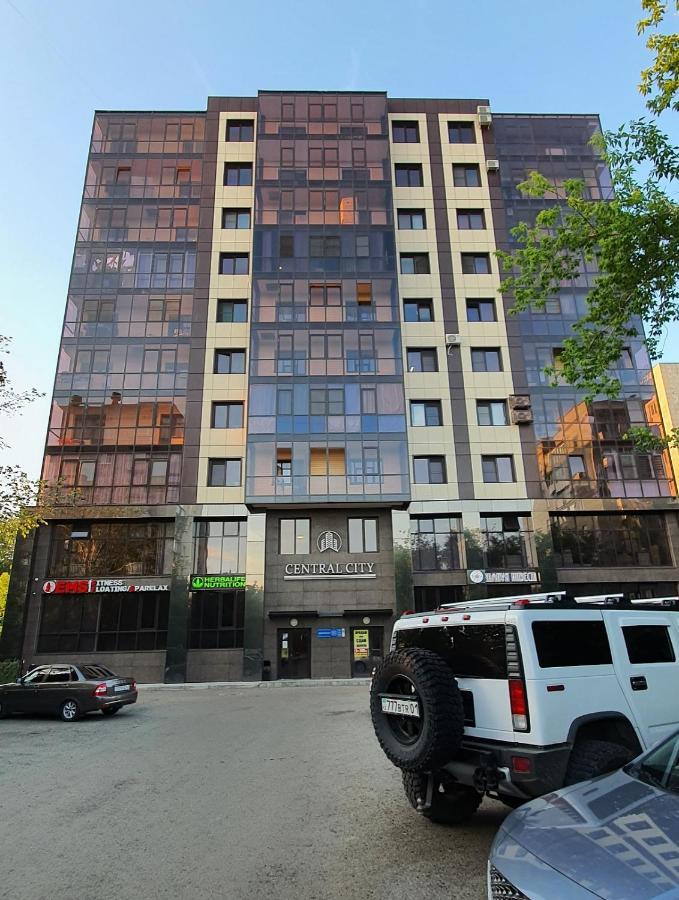 Central City Apartments Ustʼ-Kamenogorsk Exterior foto